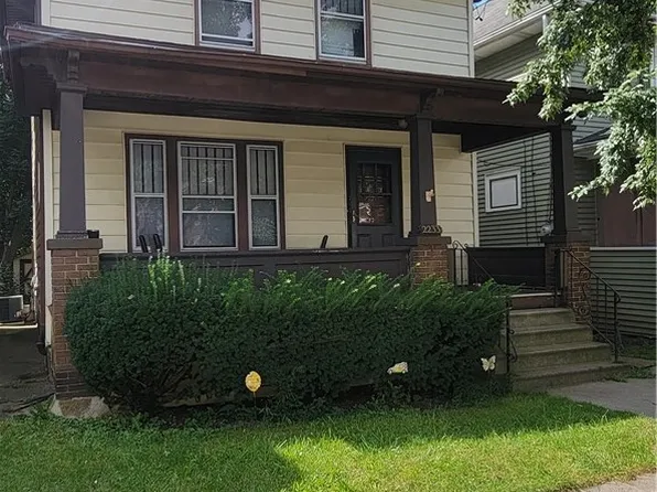 2233 Cleveland Ave, Niagara Falls, NY 14305