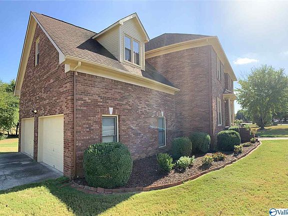 2nd image of 115 Lawson Wall Dr