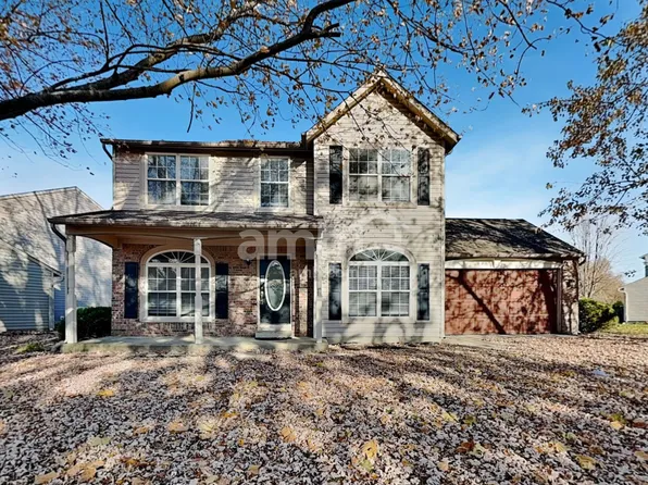 6739 Dorchester Dr, Zionsville, IN 46077