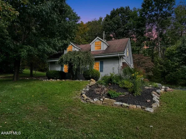 203 Hoover Ln, Duncansville, PA 16635