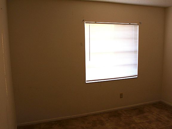 5th image of 7507 Winter Shade Dr