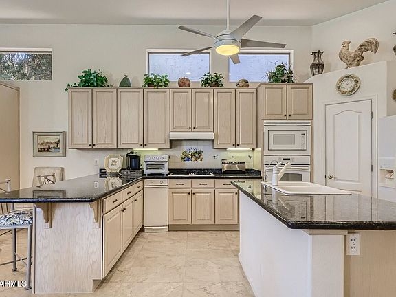 3rd image of 5510 E Friess Dr