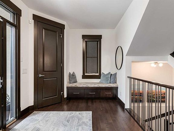 5th image of 18 Murmansk Way SW