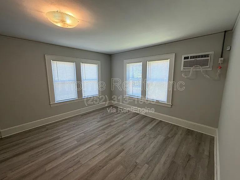 821 Marigold St — Photo 3