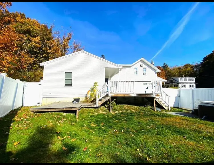 16 Hillcrest St #1 — Photo 18