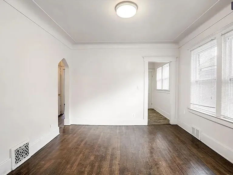 7356 Churchill St #2 — Photo 9