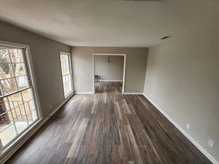 5401 Lichfield Rd — Photo 8
