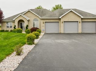 23815 S Raymond Dr, Crete, IL 60417