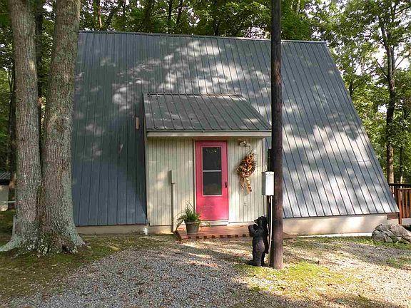 5th image of 306 Cherry Dr