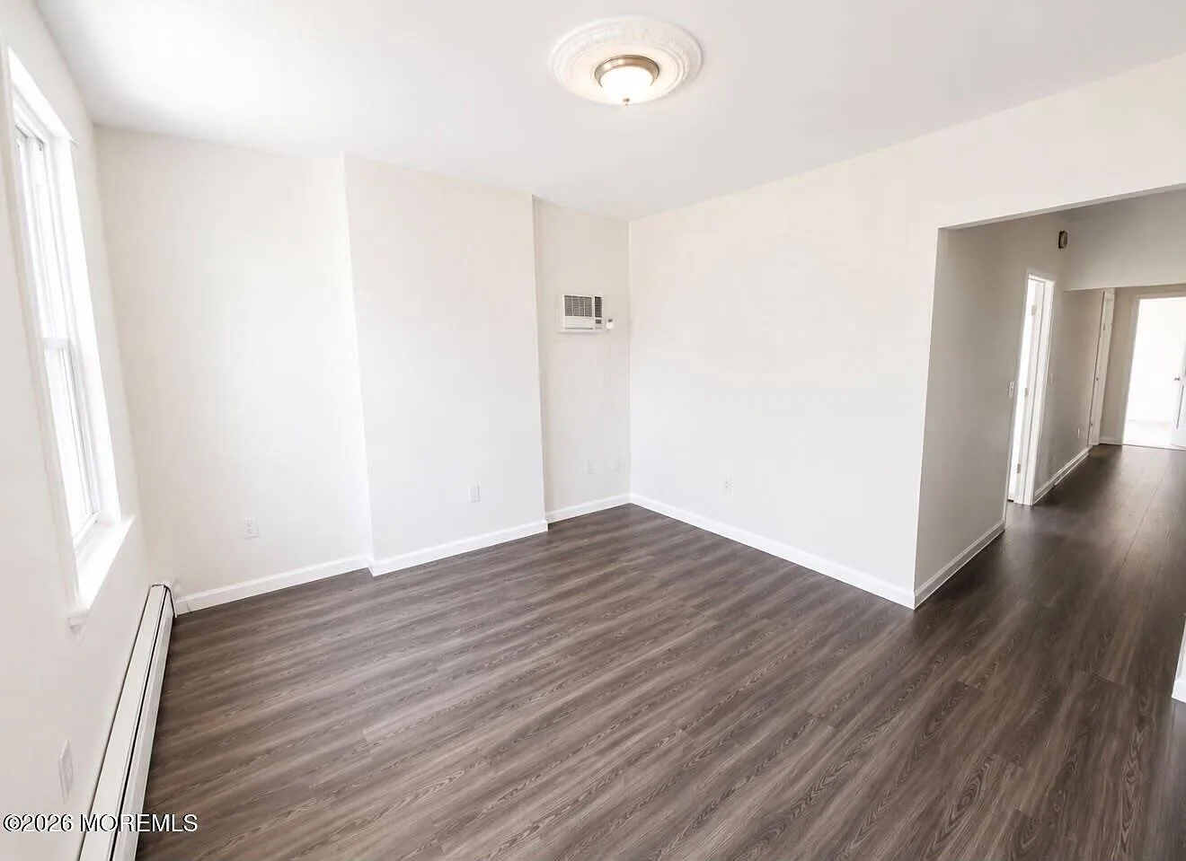 3 bed, 1800 sqft, $2,800 — Photo 2