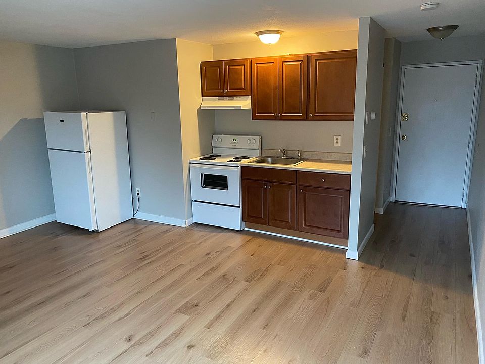 1st image of 40 Cumberland Dr #3F