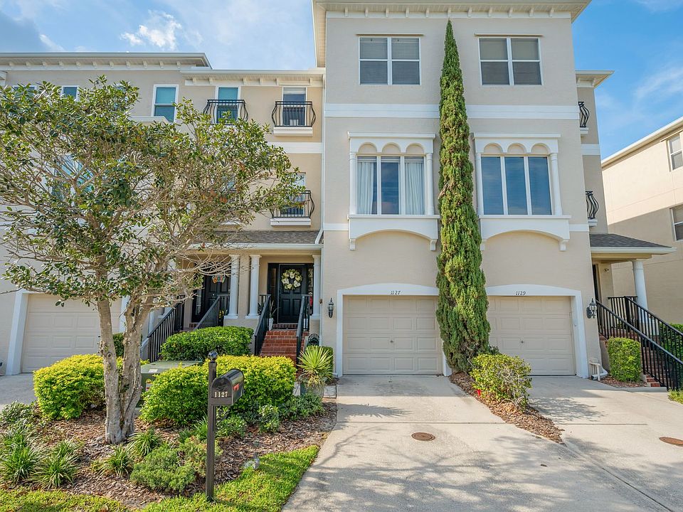 1st image of 1127 Venetian Harbor Dr NE