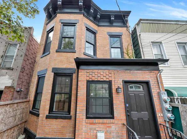 670 Elton St, Brooklyn, NY 11208