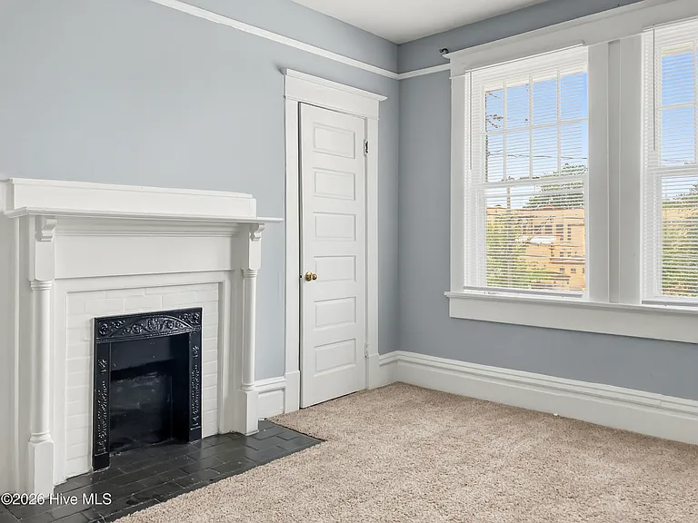 325 Ellis St #B — Photo 11