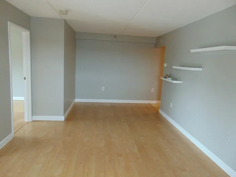 200 Cove Way #313 — Photo 6