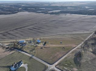 5329 NW Hunter Rd, Topeka, KS 66618