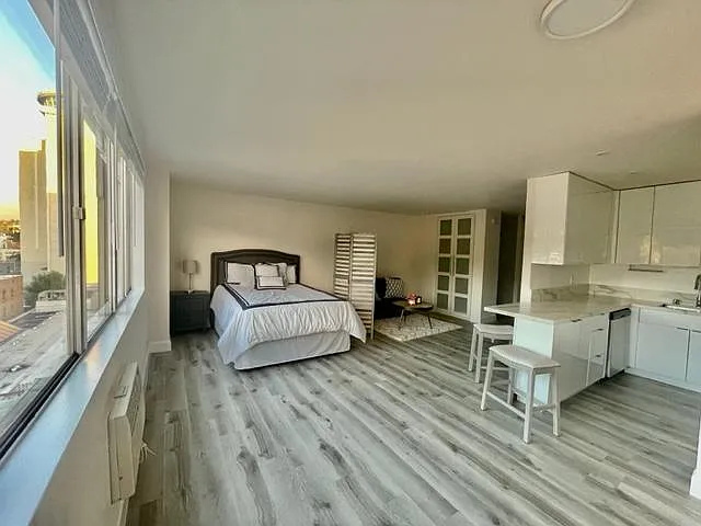 Madison Apartments — Photo 31