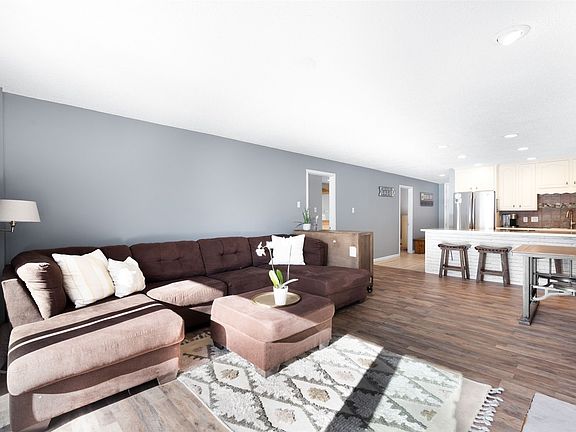 4th image of 760 Copper Rd #F204