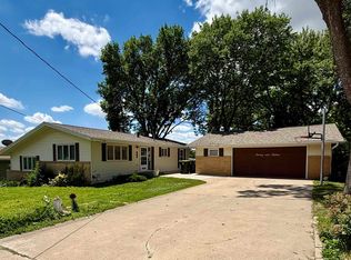 2915 S Olive St, Sioux City, IA 51106