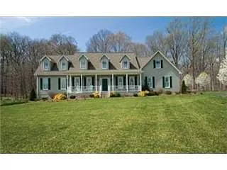 112 Old Line Dr photo 1