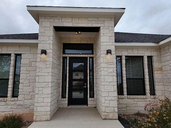 5th image of 753 Darlington Dr