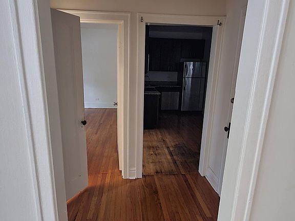 5th image of 2857 N Hamlin Ave APT 1
