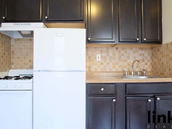 3rd image of 2521 31st Ave APT D51