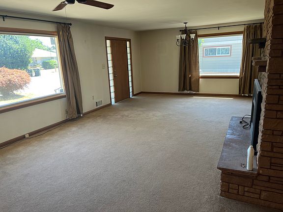 4th image of 1709 Lake Park Dr SW