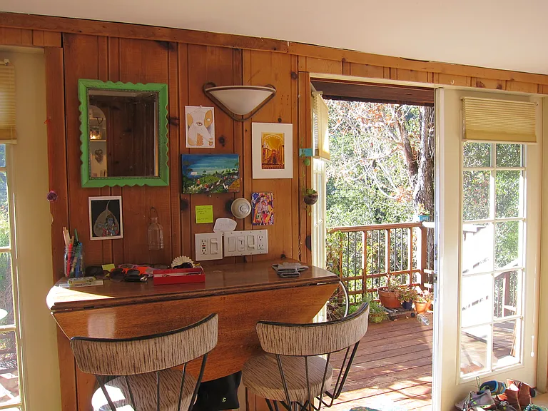 14 Willow Ave — Photo 8