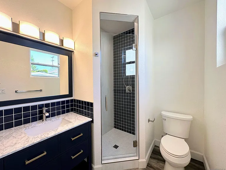 426 Sloane Ave #2 — Photo 17