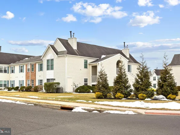1701 Steeplebush Ter, Mount Laurel, NJ 08054