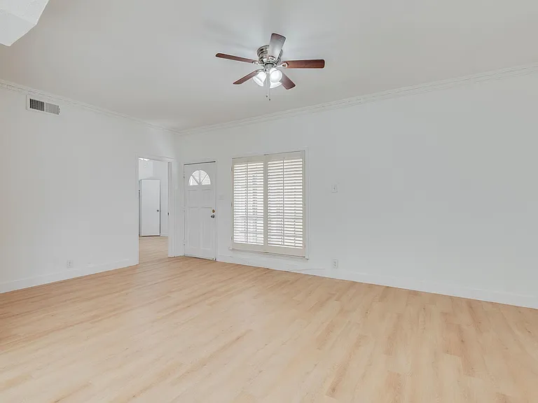 Huge Living Room Area