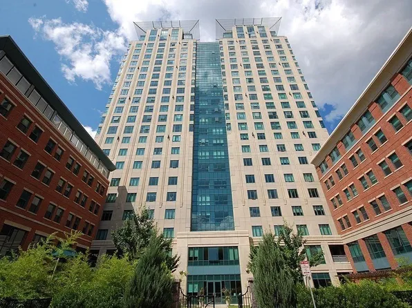 1 Nassau St Unit 1802, Boston, MA 02111