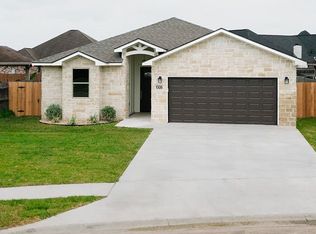 1006 Broadmoor St, Victoria, TX 77904