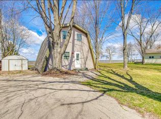 N9643 Bay Shore Ln, Luxemburg, WI 54217