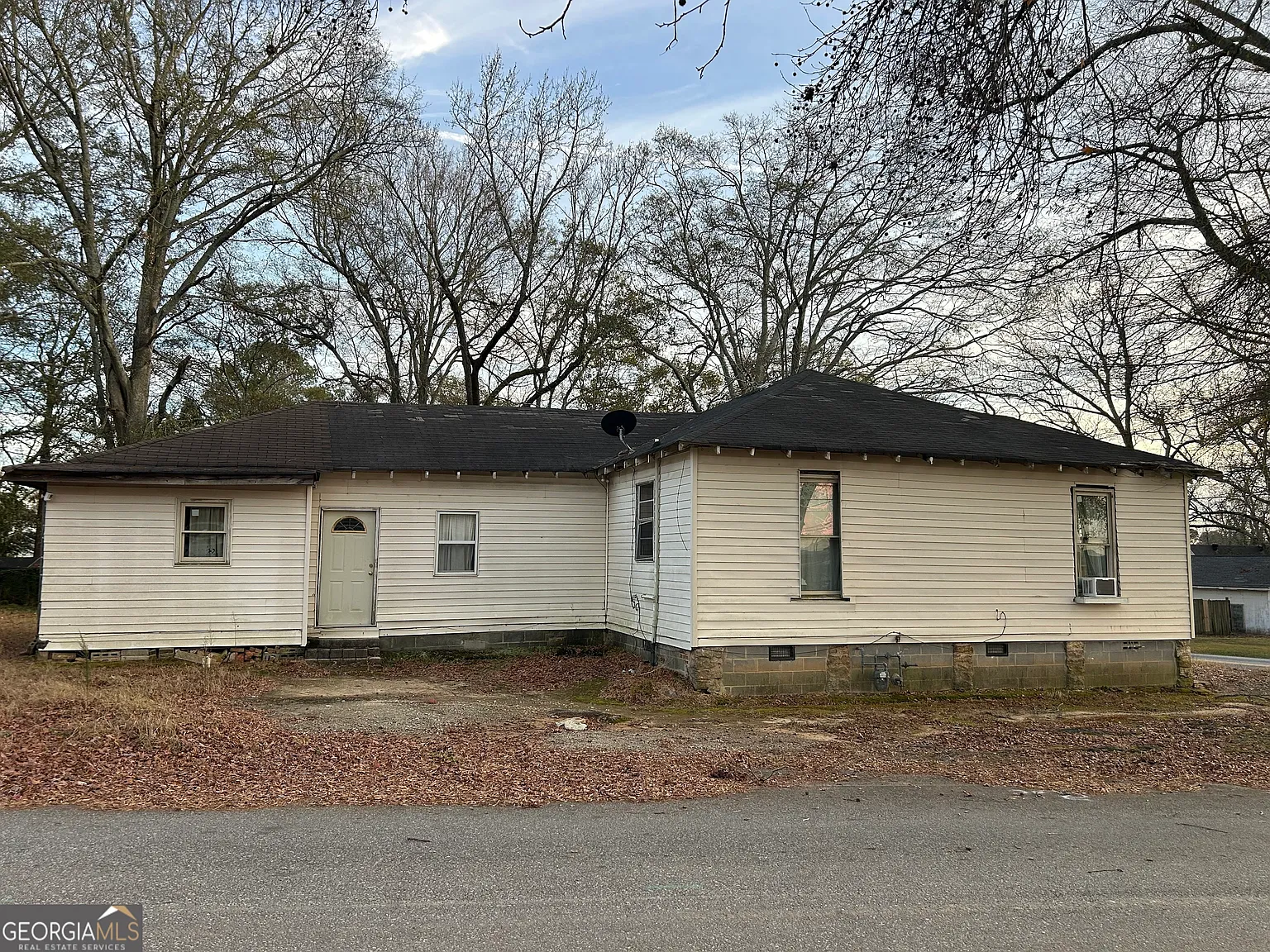 88 E Stephens St photo 1