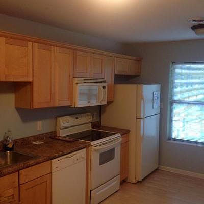 4th image of 1801 Lake Ave APT 209