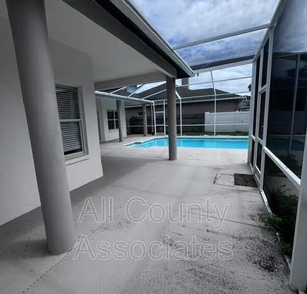 28724 Hanging Moss Loop — Photo 26