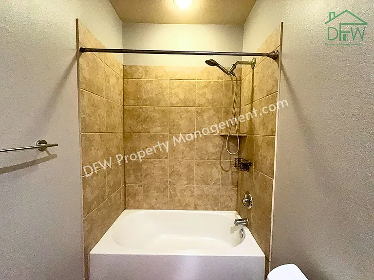 4317 Cedar Springs Rd #E — Photo 22