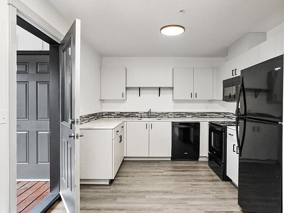 5th image of 110 SW 7th St