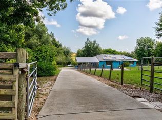 12111 Lane Park Rd, Tavares, FL 32778