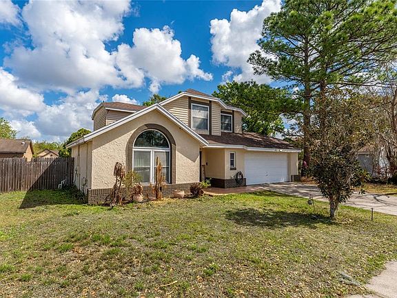 2nd image of 8713 Catbriar Bay Way