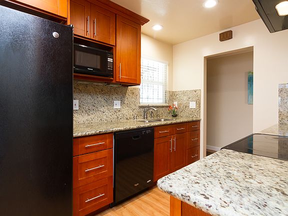 4th image of 1666 Longspur Ave