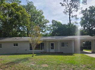 2201 NW 36th Dr, Gainesville, FL 32605