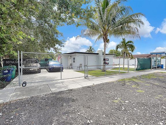 2nd image of 17821 SW 107th Ave