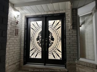 14 Songsparrow Dr S, Brampton, ON L6Y 3Z8