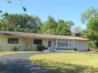 8840 SW 153rd Ter, Palmetto Bay, FL 33157
