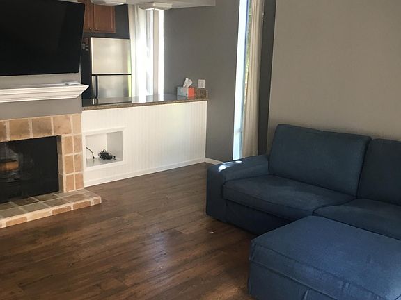 2nd image of 516 Woodside Oaks APT 4