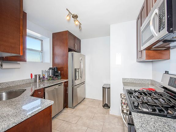 2nd image of 5700 Arlington Ave APT 7F