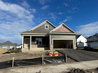 2095 Oakpointe Dr, Waconia, MN 55387